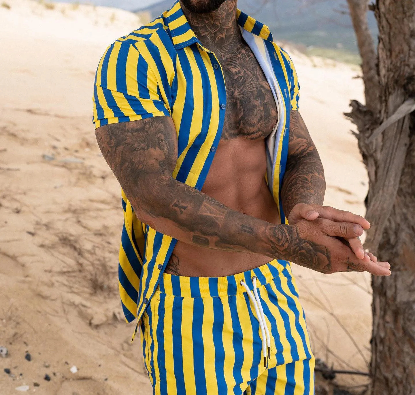 Men's Fashion Casual Beach Vertical Striped Shirt And Shorts Suit